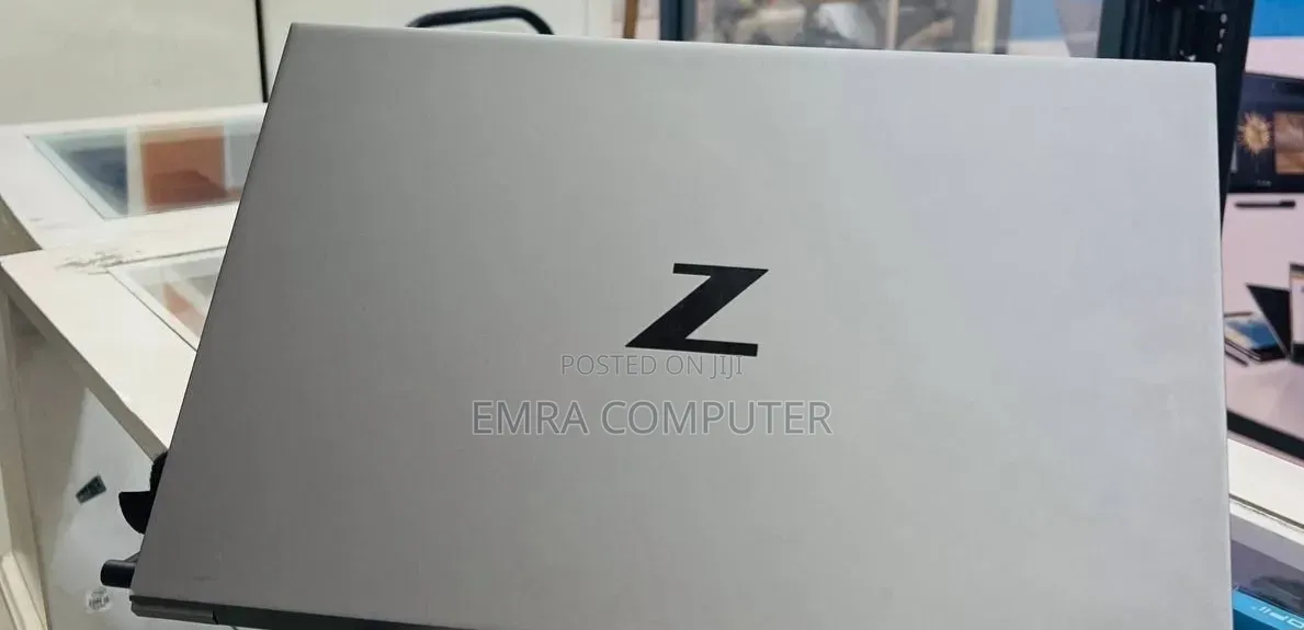 New Laptop HP ZBook 15 32GB Intel Core i9 SSD 512GB