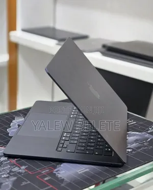 New Laptop Apple MacBook Air 2025 M4 16GB Apple M4 SSD 256GB