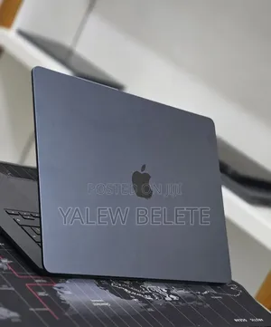 New Laptop Apple MacBook Air 2025 M4 16GB Apple M4 SSD 256GB