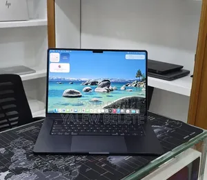 New Laptop Apple MacBook Air 2025 M4 16GB Apple M4 SSD 256GB