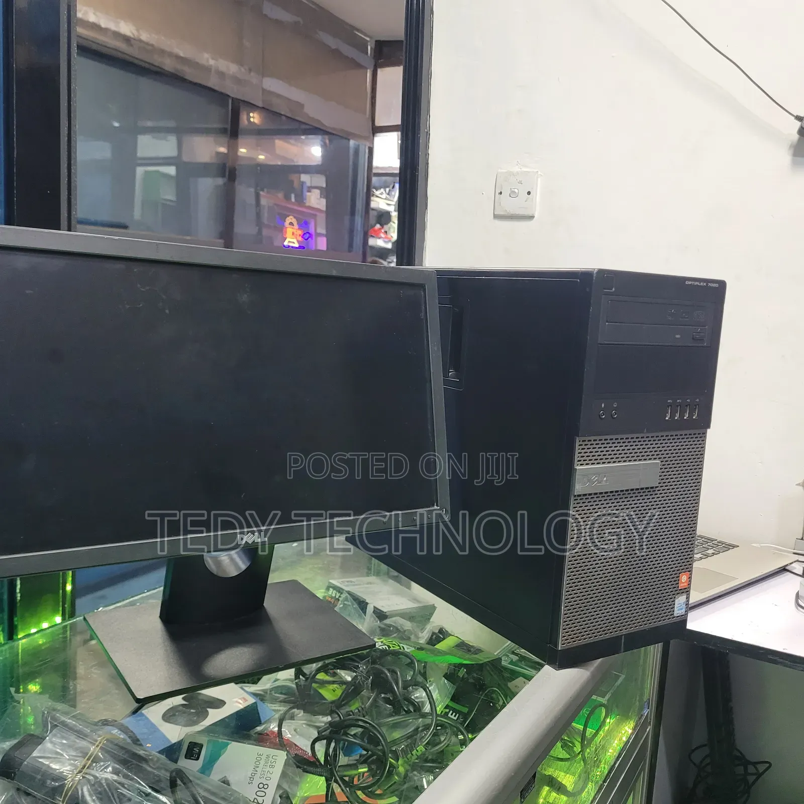 Desktop Computer Dell Optiplex 7020 4GB Intel Core i5 HDD 500GB