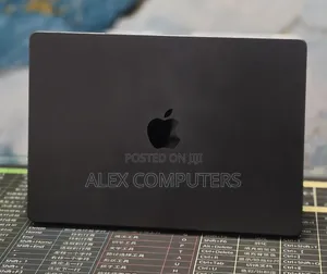 New Laptop Apple MacBook 16GB Apple M4 Pro SSD 512GB