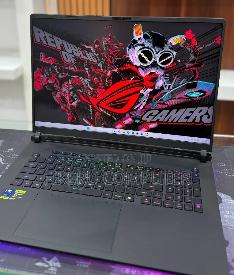 New Laptop Asus ROG Strix SCAR 18 32GB Intel Core Ultra 9 SSD 2T