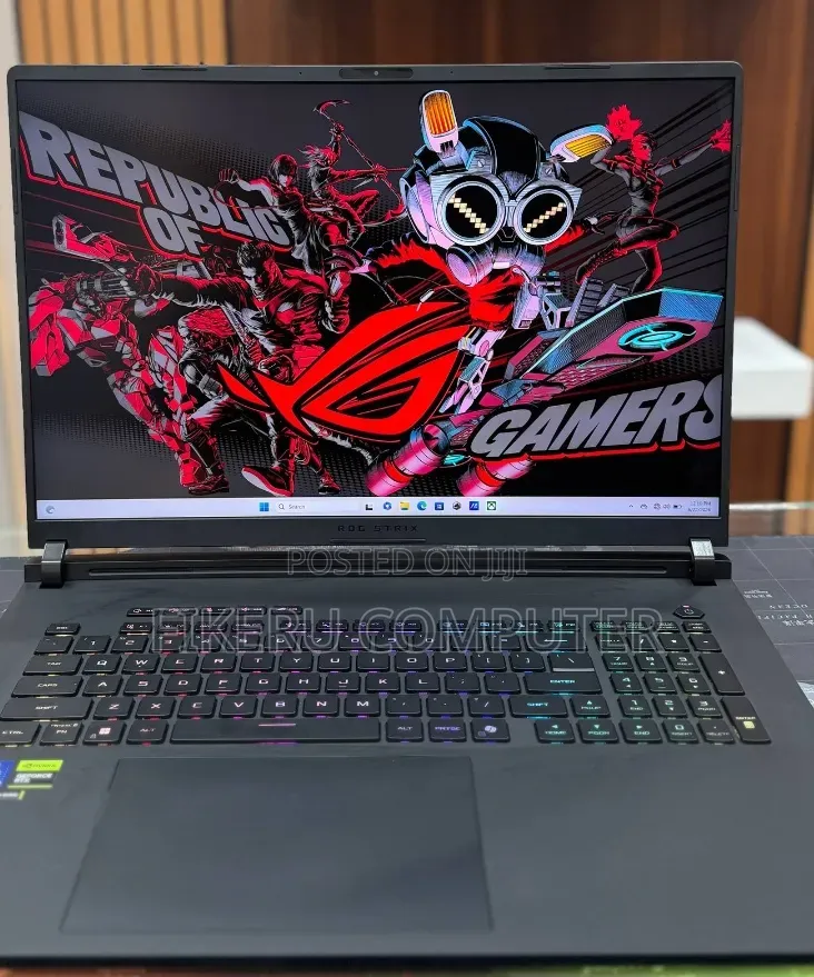 New Laptop Asus ROG Strix SCAR 18 32GB Intel Core Ultra 9 SSD 2T