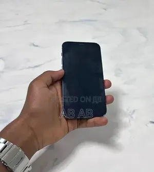 Apple iPhone 12 64 GB Black