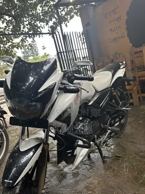 TVS Apache 180 RTR 2023 Black