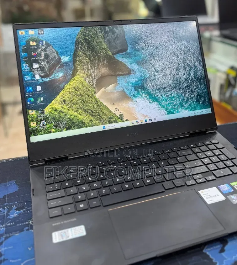 New Laptop HP Omen 16 16GB Intel Core i9 SSD 1T