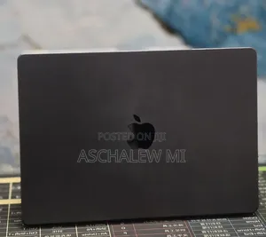 New Laptop Apple MacBook Pro 2024 M4 Pro 16GB Apple M4 Pro SSD 512GB