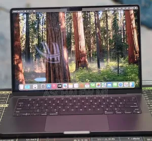 New Laptop Apple MacBook Pro 2024 M4 Pro 16GB Apple M4 Pro SSD 512GB