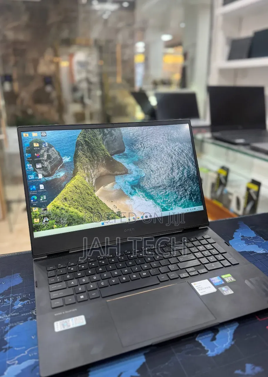 New Laptop HP Omen 16 16GB Intel Core i9 SSD 1T