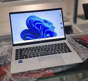 New Laptop HP EliteBook 840 G8 16GB Intel Core i5 SSD 512GB