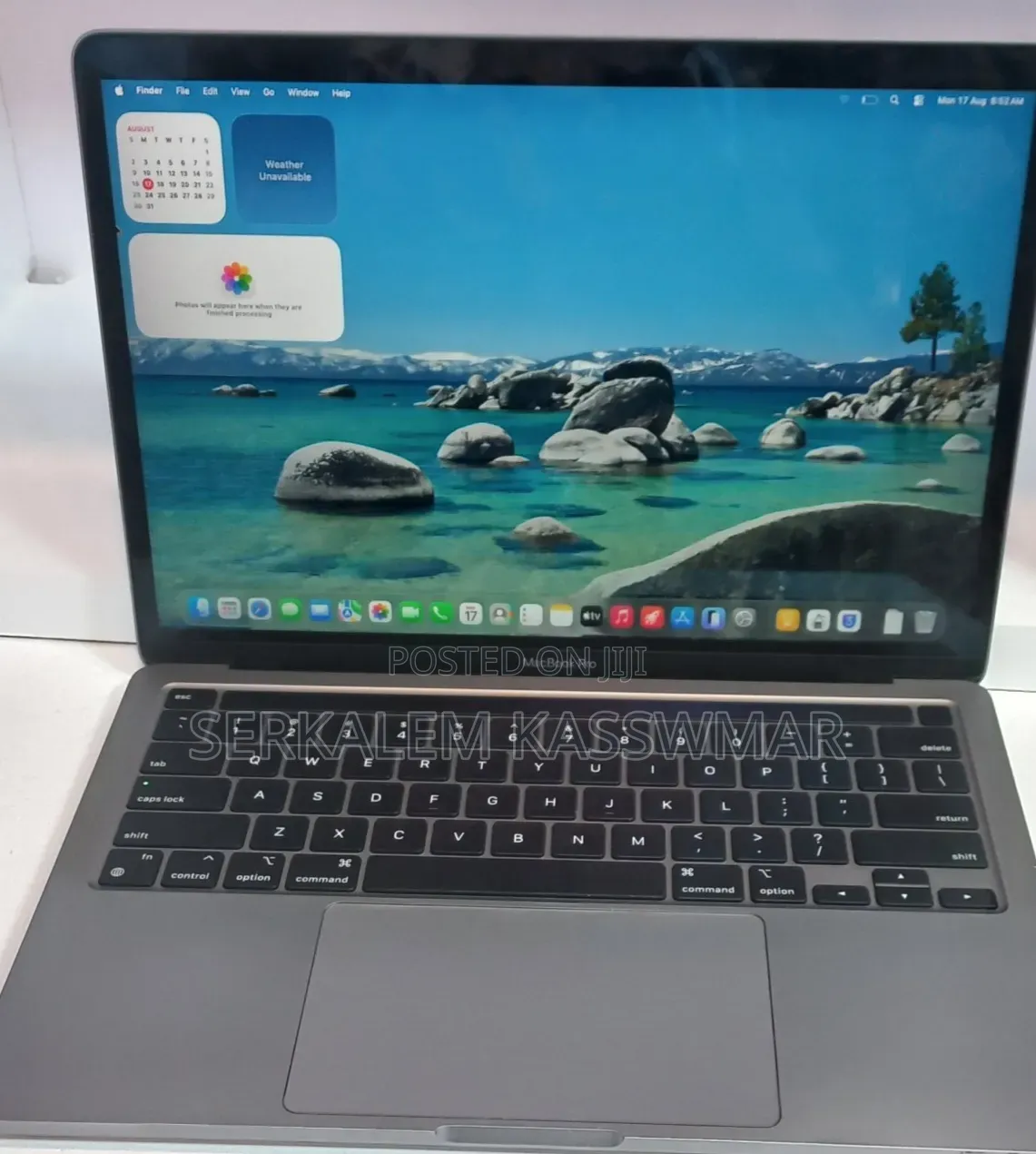 New Laptop Apple MacBook Pro 2020 M1 8GB Apple M1 SSD 256GB