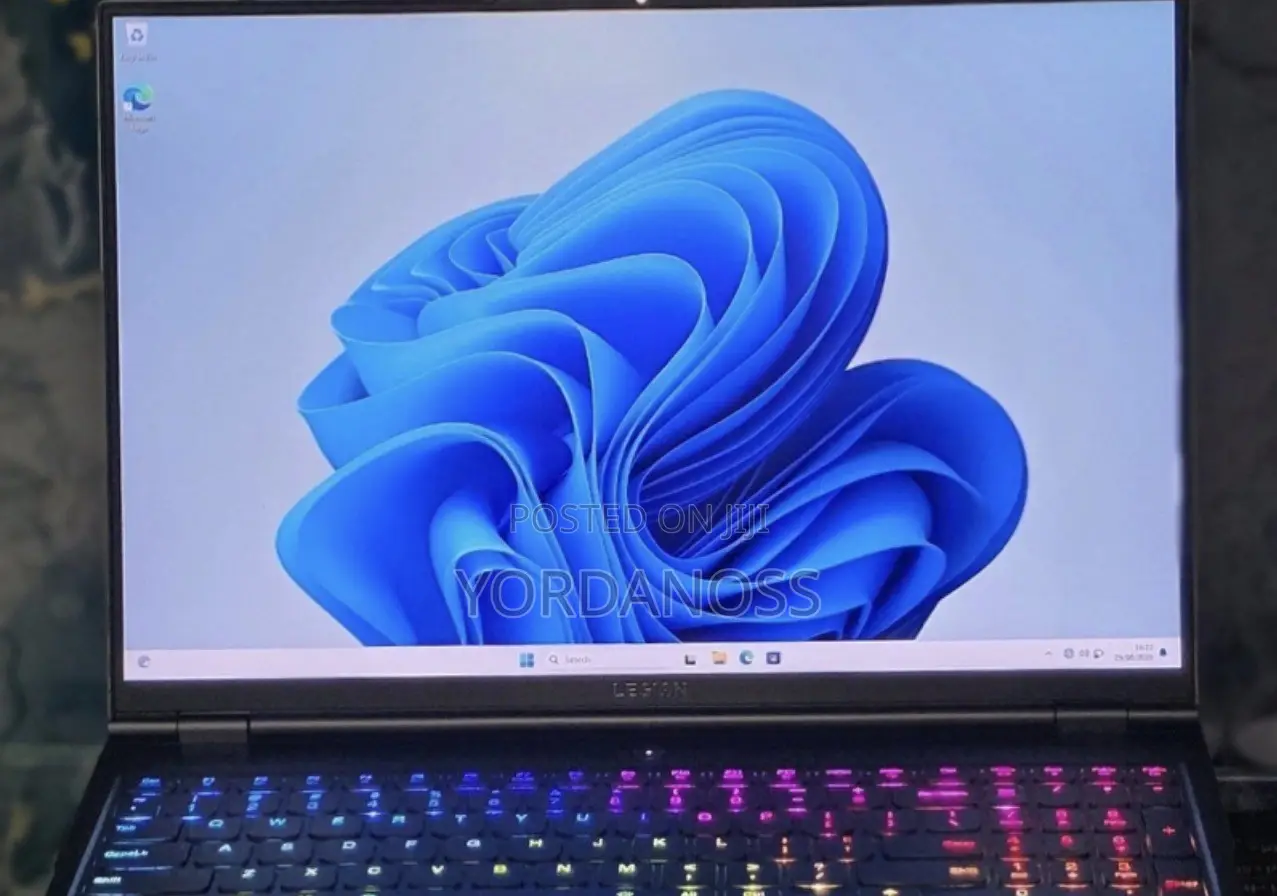 New Laptop Asus ROG Strix G15 32GB AMD Ryzen 9 SSD 1T