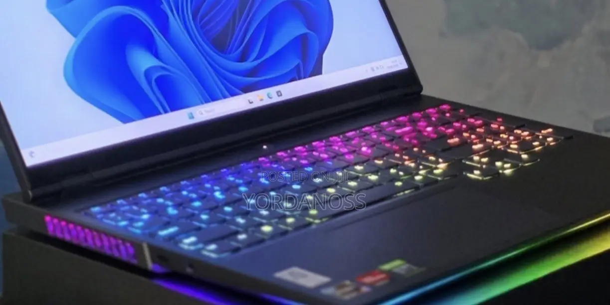 New Laptop Asus ROG Strix G15 32GB AMD Ryzen 9 SSD 1T