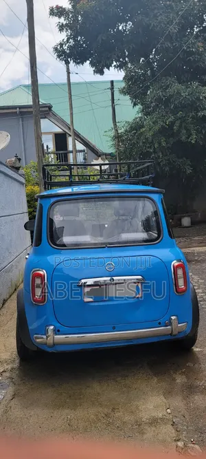Car 2022 Green