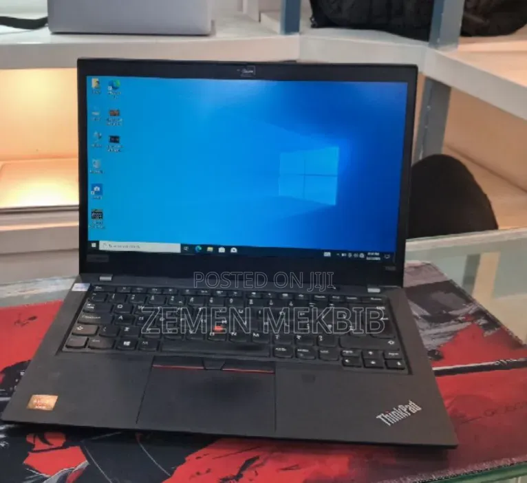 New Laptop Lenovo 8GB AMD Ryzen 5 SSD 256GB