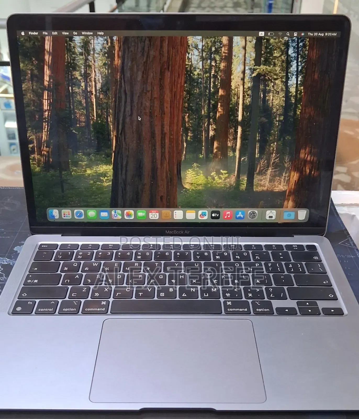 New Laptop Apple MacBook Air 2020 M1 8GB Apple M1 SSD 256GB