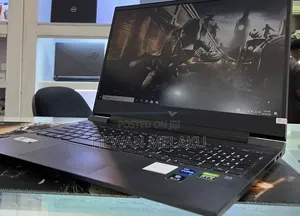 New Laptop HP Victus 16 16GB Intel Core i7 SSD 512GB