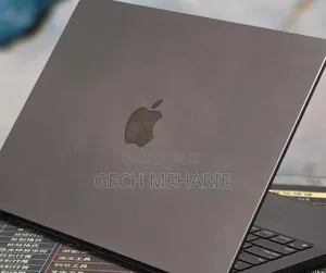 New Laptop Apple MacBook Pro 2024 M4 16GB Apple M4 Pro SSD 512GB