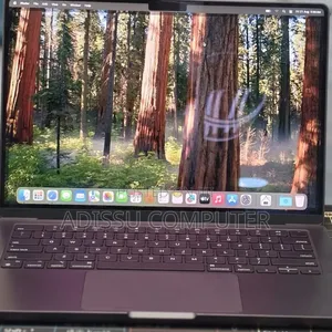 New Laptop Apple MacBook Air 2024 M3 16GB Apple M4 Pro SSD 512GB