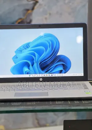 New Laptop HP Pavilion 15 12GB Intel Core i7 HDD 1T