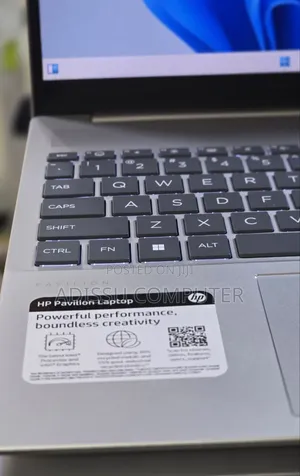 New Laptop HP Pavilion 15 16GB Intel Core Ultra 5 SSD 512GB