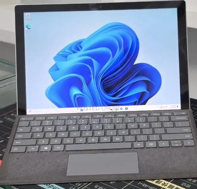 New Laptop Microsoft Surface Pro 7 32GB Intel Core i7 SSD 1T