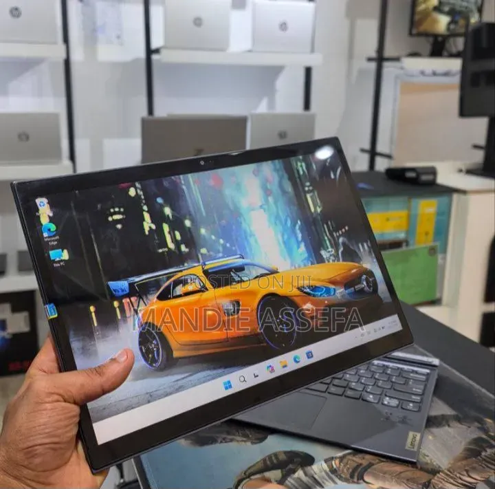 New Laptop Lenovo 16GB Intel Core i5 SSD 512GB