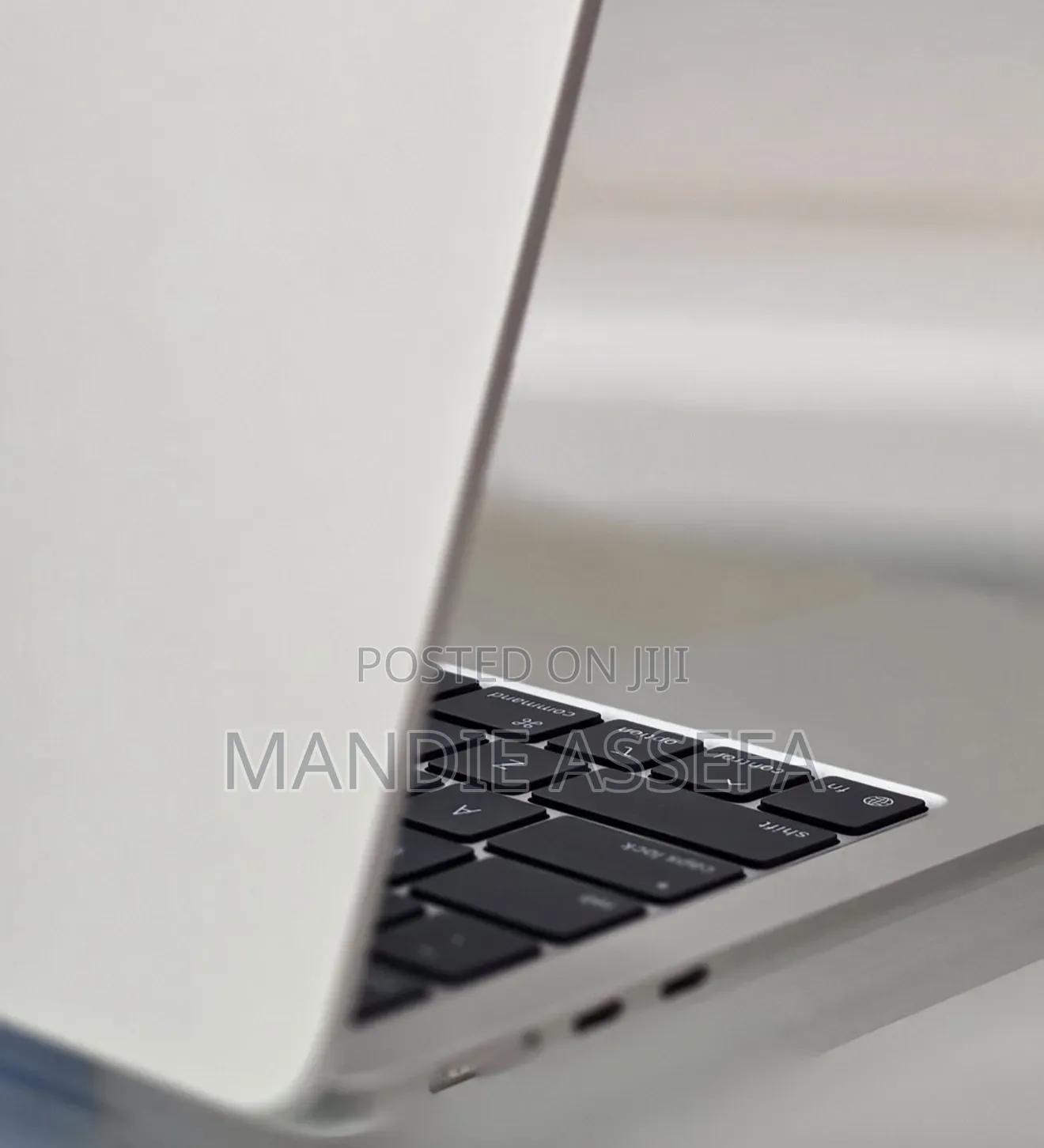 New Laptop Apple MacBook Air 2025 M4 16GB Apple M4 SSD 256GB