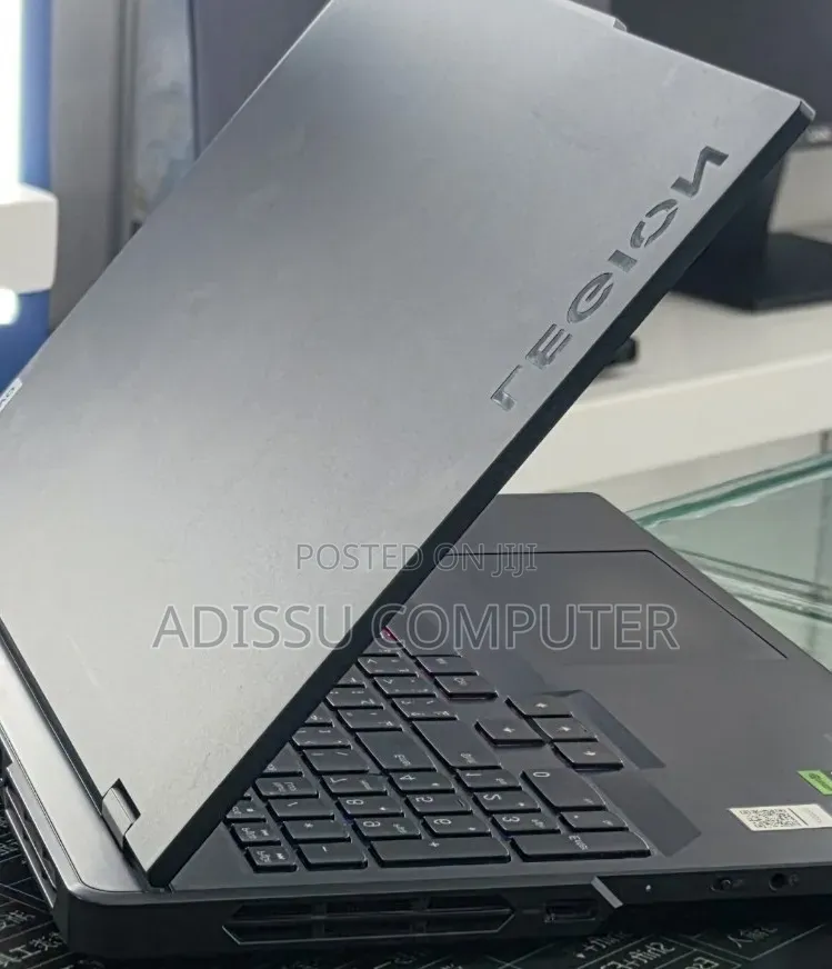 New Laptop Lenovo Legion 5 16GB Intel Core i7 SSD 1T