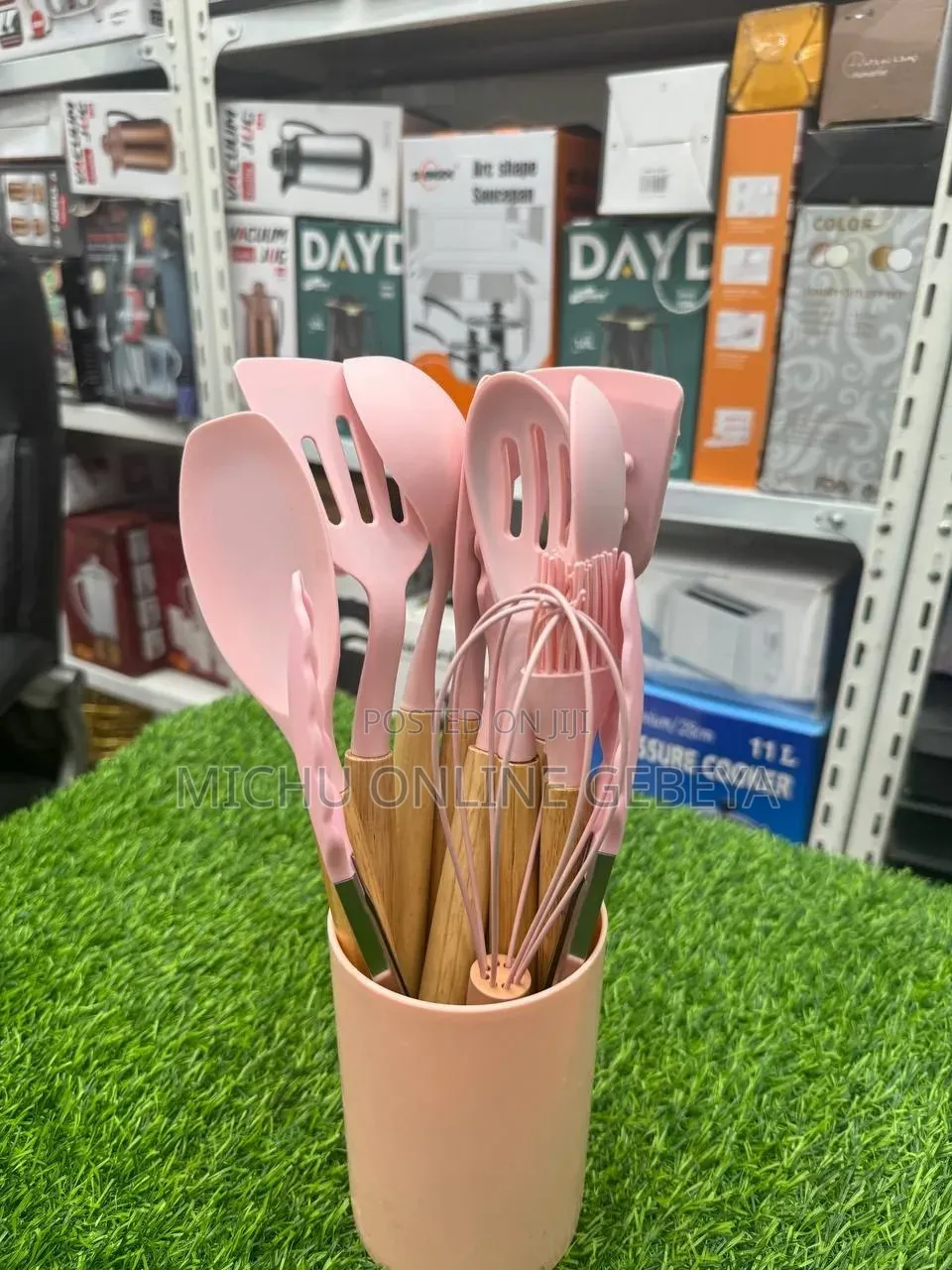 ከፍተኛ ሙቀት ከሚቋቋም ሲልከን የተሰሩ 12 Silicone KITCHENWARE SET/ Free Delivery