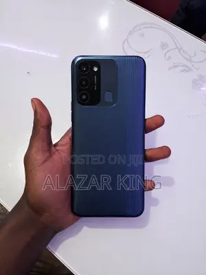 Tecno Spark 8C 64 GB Blue