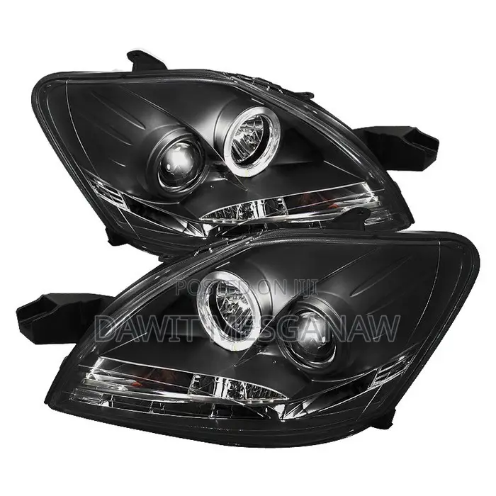 Yaris Belta Headlight