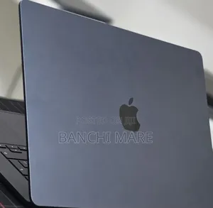 New Laptop Apple MacBook Air 2025 M4 16GB Apple M4 SSD 256GB