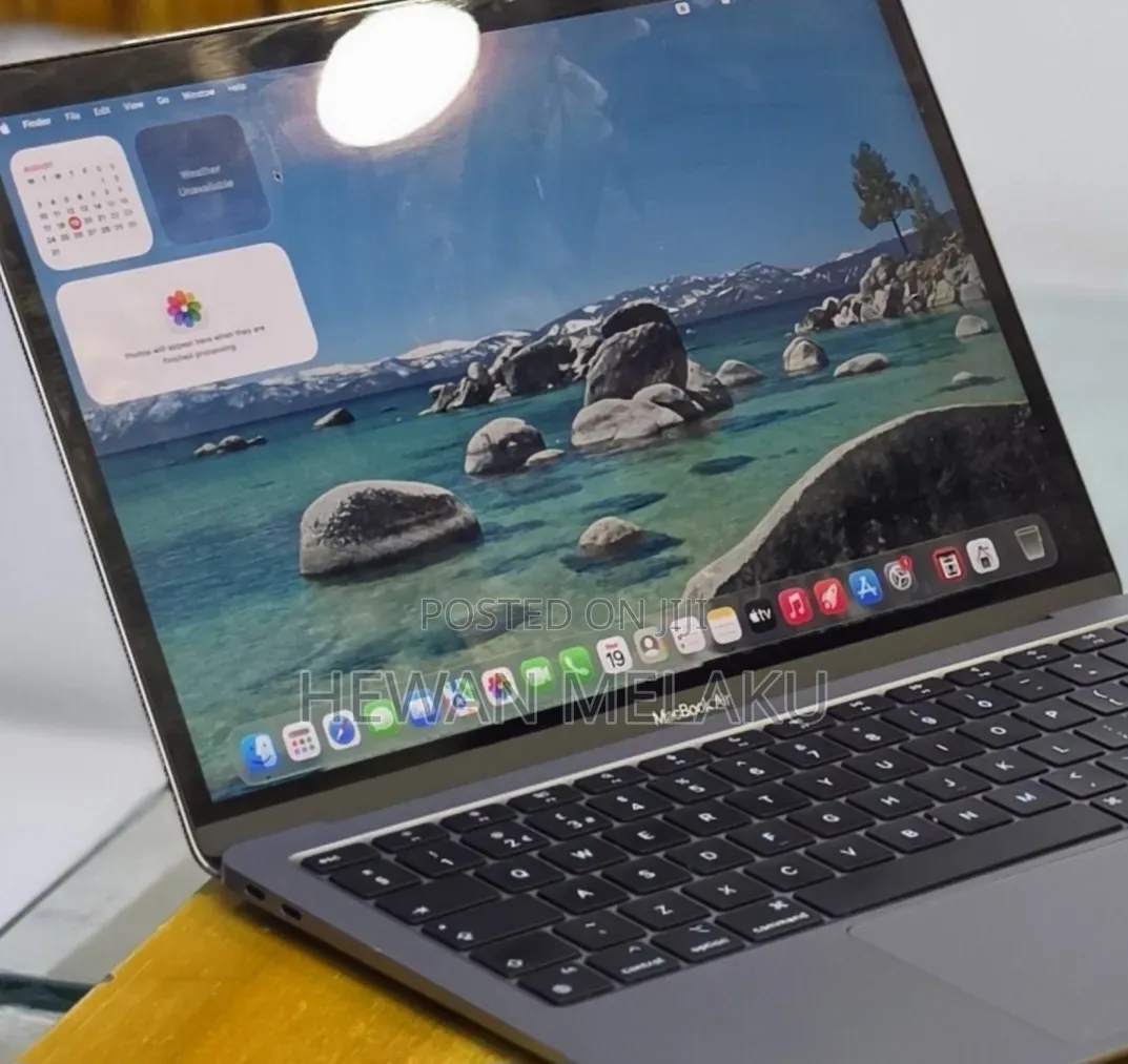 New Laptop Apple MacBook Air 2020 M1 16GB Apple M1 SSD 256GB