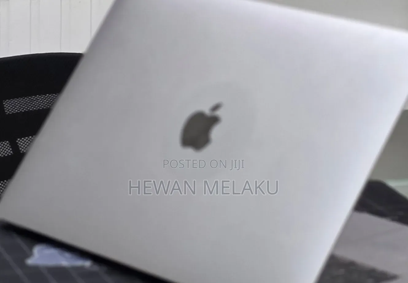 New Laptop Apple MacBook Pro 2017 16GB Intel Core i5 SSD 512GB