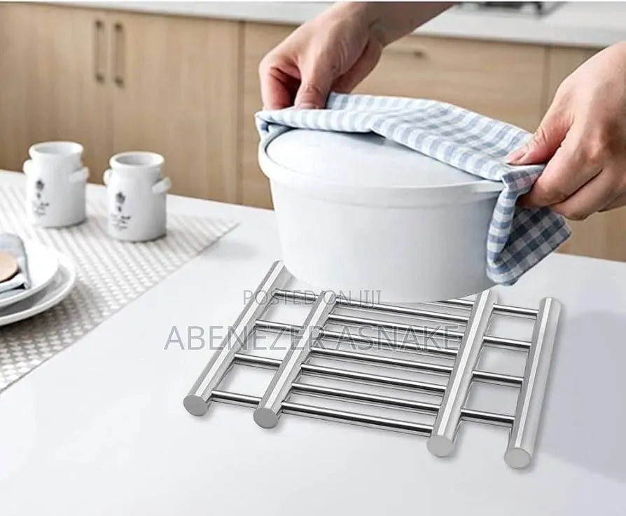 Adjustable Holder of Pot