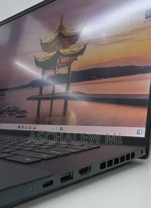 New Laptop Dell Inspiron 15 16GB Intel Core i7 SSD 512GB