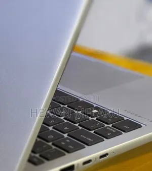 New Laptop HP Elitebook 830 G11 8GB Intel Core Ultra 7 SSD 512GB
