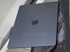 New Laptop Apple MacBook Air 2025 M4 16GB Apple M4 SSD 256GB