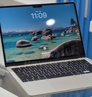 New Laptop Apple MacBook Air 2025 M4 16GB Apple M4 SSD 256GB
