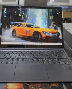 New Laptop Lenovo Yoga 700 16GB Intel Core i5 SSD 512GB