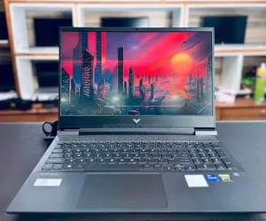 New Laptop HP Victus 16 16GB Intel Core i7 SSD 512GB