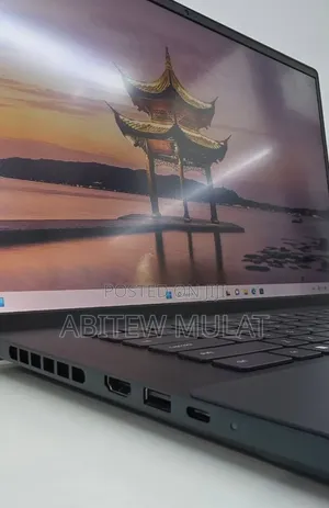 New Laptop Dell Inspiron 15 16GB Intel Core i7 SSD 512GB