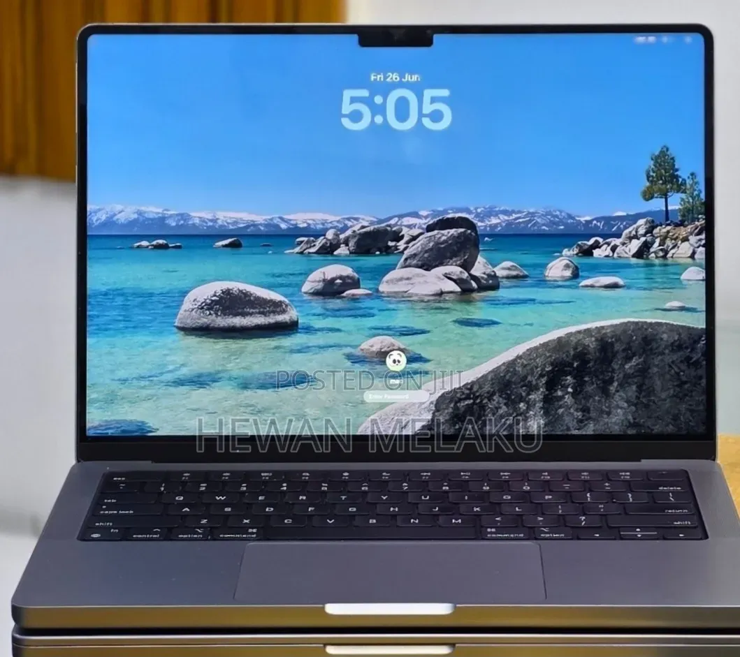 New Laptop Apple MacBook Pro 2021 M1 32GB Apple M1 Pro SSD 512GB