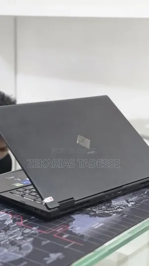 New Laptop HP Omen 16 16GB Intel Core i9 SSD 512GB