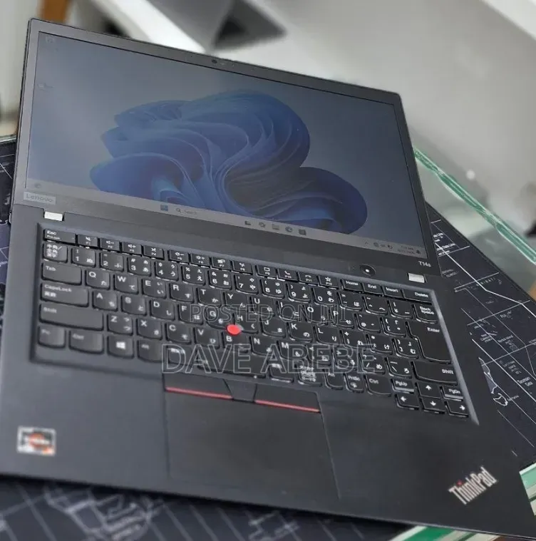 New Laptop Lenovo ThinkPad T14s G4 16GB AMD Ryzen 7 SSD 512GB