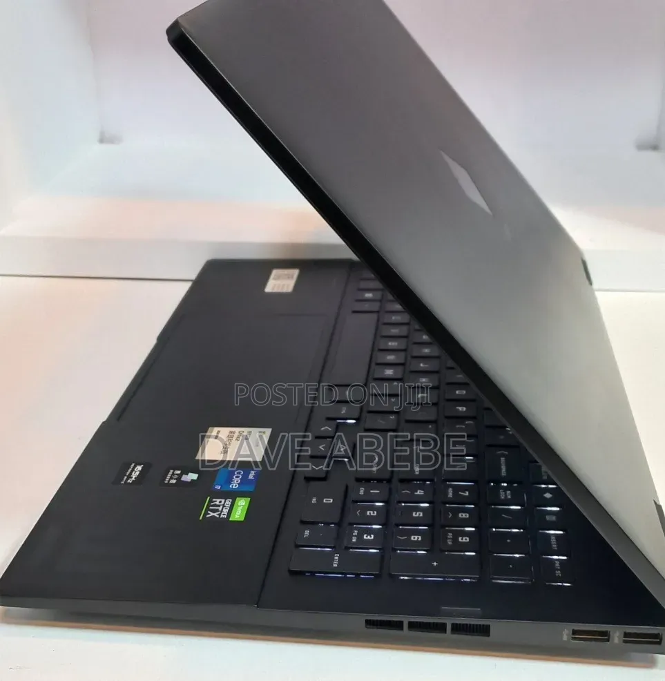 New Laptop HP Omen 16 16GB Intel Core i7 SSD 512GB