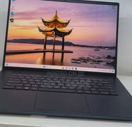New Laptop Dell Inspiron 15 16GB Intel Core i7 SSD 512GB