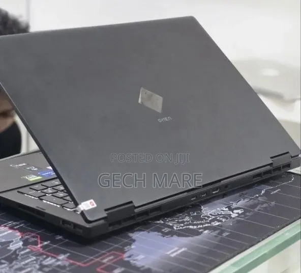New Laptop HP Omen 15 16GB Intel Core i9 SSD 512GB